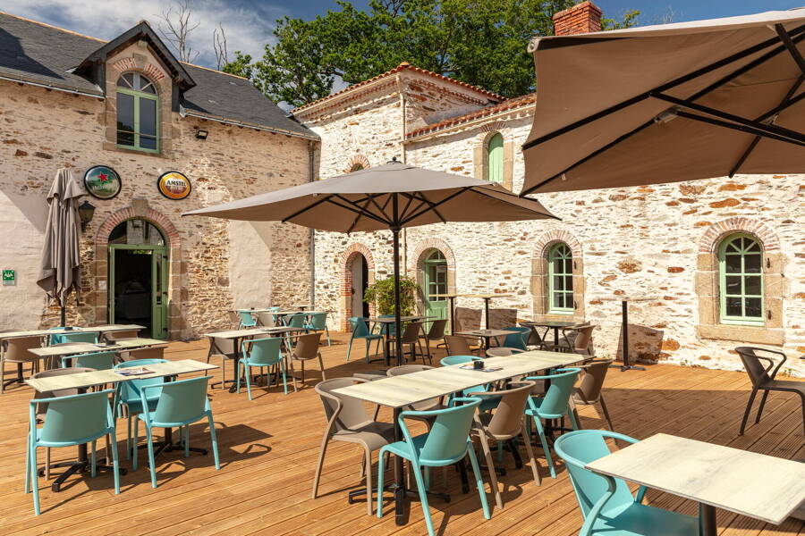 Camping Château La Forêt - Camping 4* di Saint-Julien-des-Landes - regione Paesi-Della-Loira - Photo 2