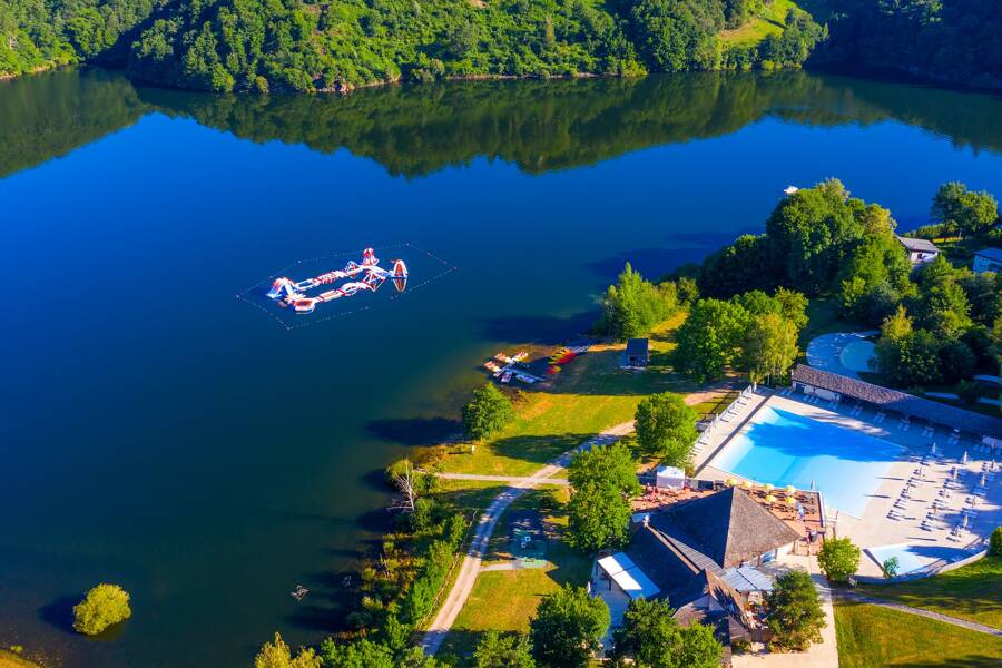 Camping Domaine des Tours - Camping 4* di Saint-Amans-des-Côts - regione Midi-Pirenei - Photo 1