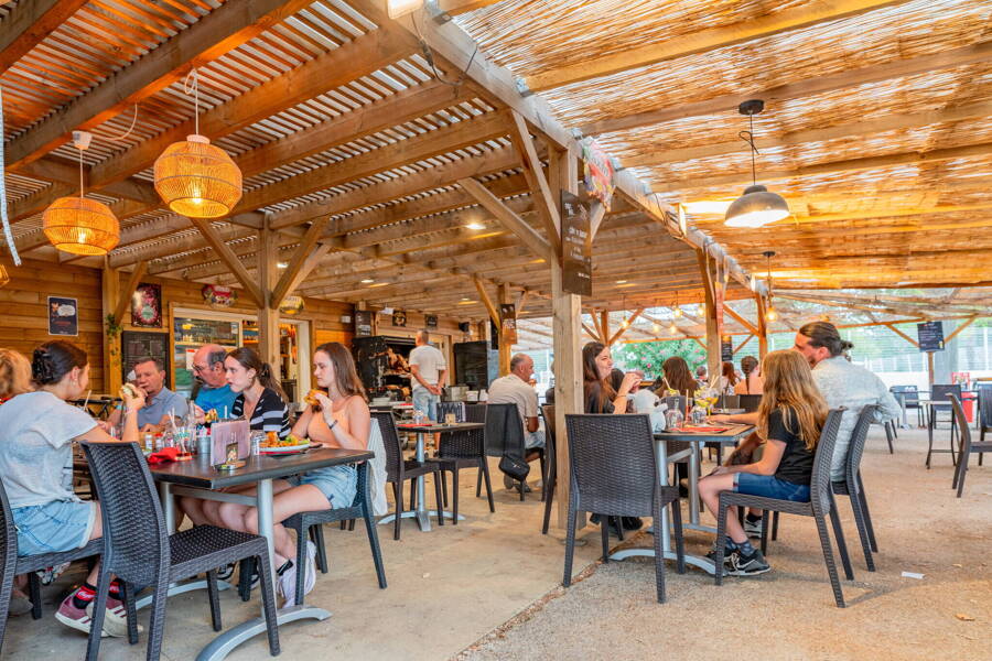 Camping Domaine des Iscles - Camping 3* di La Roque d'Anthéron - regione Provenza-Costa-Azzurra - Photo 2