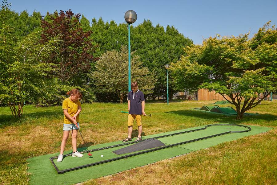 Camping Le Bois de Pleuven - Camping 4* di St Yvi - regione Bretagna - Photo 1