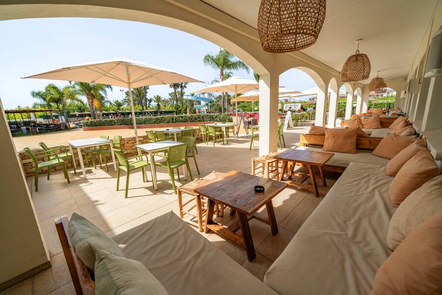 Camping Creixell & Family Resort - Camping 4* de Creixell de Mar - región Costa Dorada - Photo 2