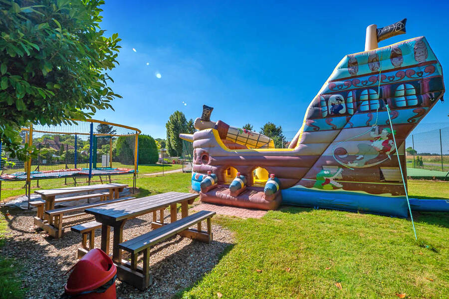 Camping Bois du Bardelet - Camping 5* de Poilly-Lez-Gien - región Centre - Photo 1