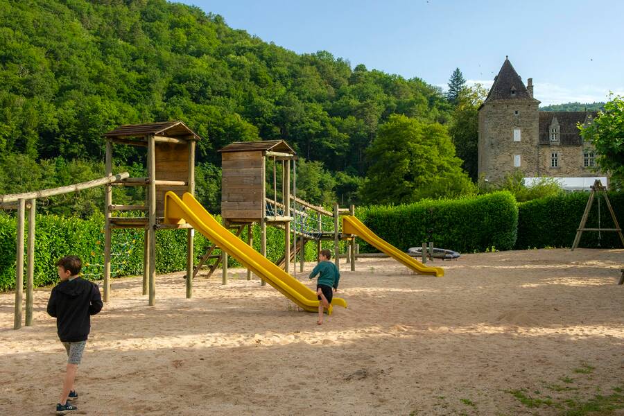 Camping Château du Gibanel - Camping 4* di Argentat - regione Limosino - Photo 1