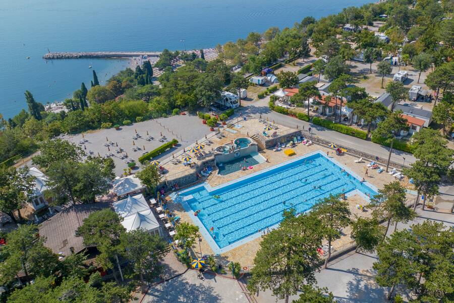 Camping Mare Pineta - Camping 4* di Duino-Aurisina - regione Friuli-Venezia Giulia - Photo 0