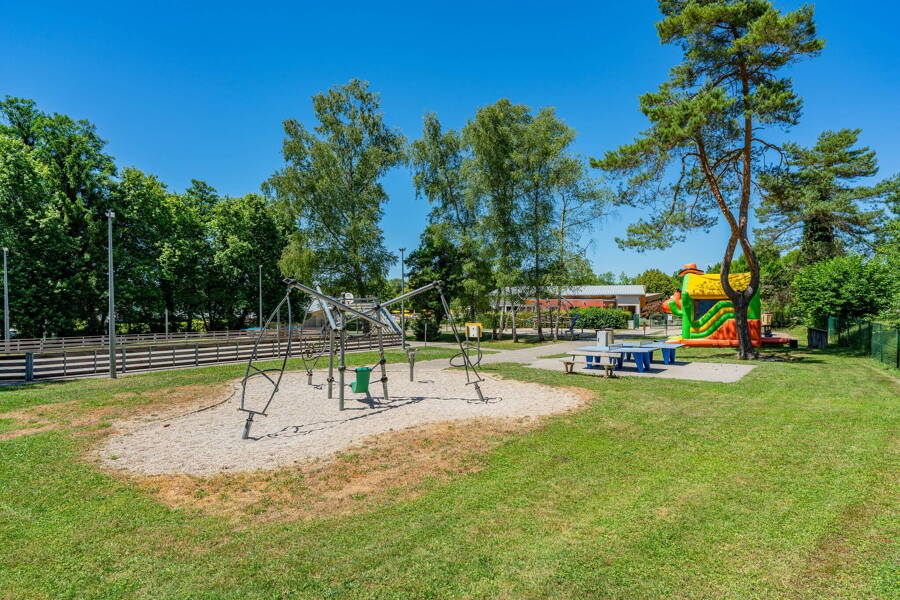 Camping Le Fayolan - Camping 4* de Clairvaux-les-Lacs - región Franco-Condado - Photo 1