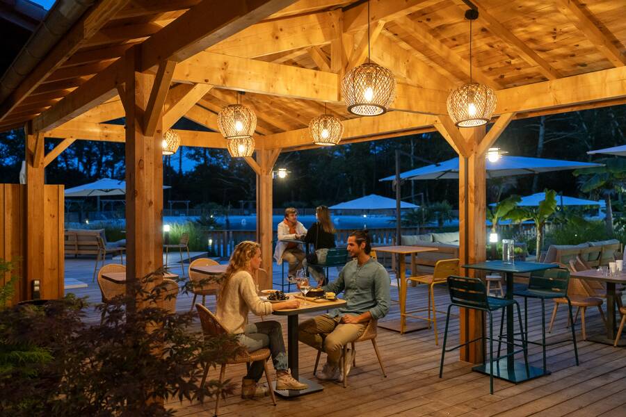 Camping Les Couleurs de la Coubre - Camping 4* di Les Mathes - regione Poitou-Charentes - Photo 2