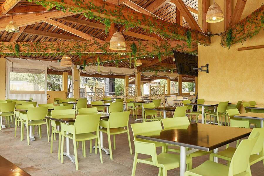 Camping Les Gorges de Provence - Camping 4* de Montagnac Montpezat - región Provenza Costa Azul - Photo 2